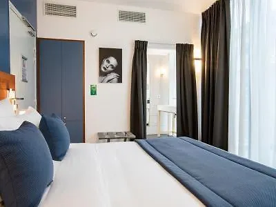 **** Hotel Villa Eiffel Mademoiselle Paris France