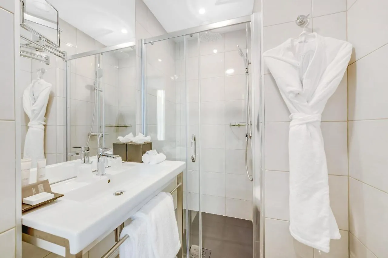 Villa Eiffel Mademoiselle Paris Hotel